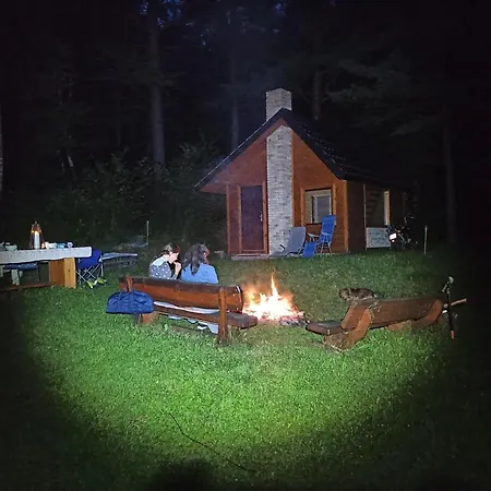 Survivalowa Chata W Lesie Bukowsko Exterior foto